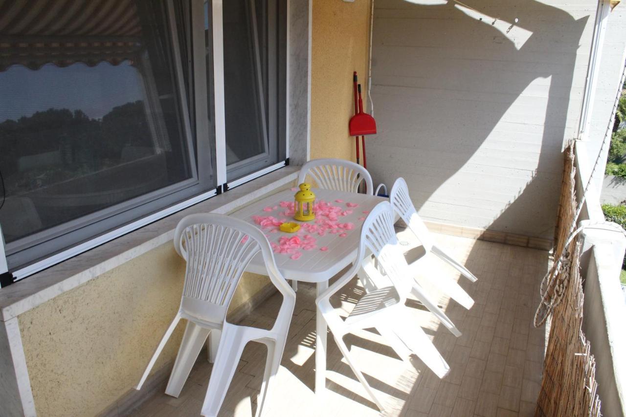 Ferienwohnung La Ca' Al Mare Carrara Exterior foto